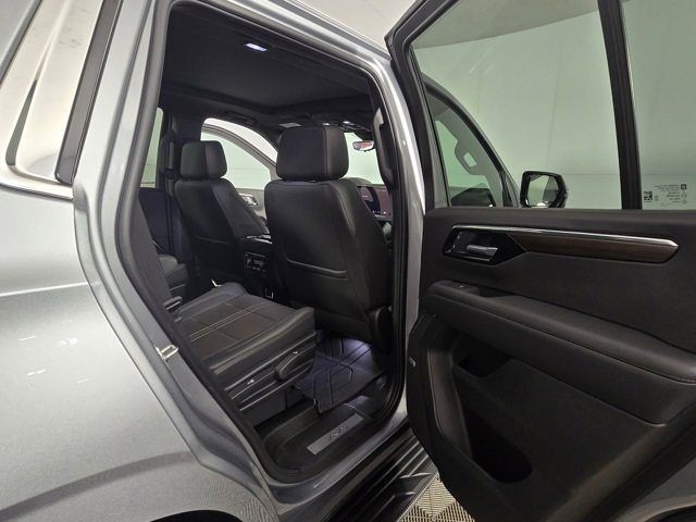 New 2025 Chevrolet Tahoe High Country w/ Sun And Tow Package image 15
