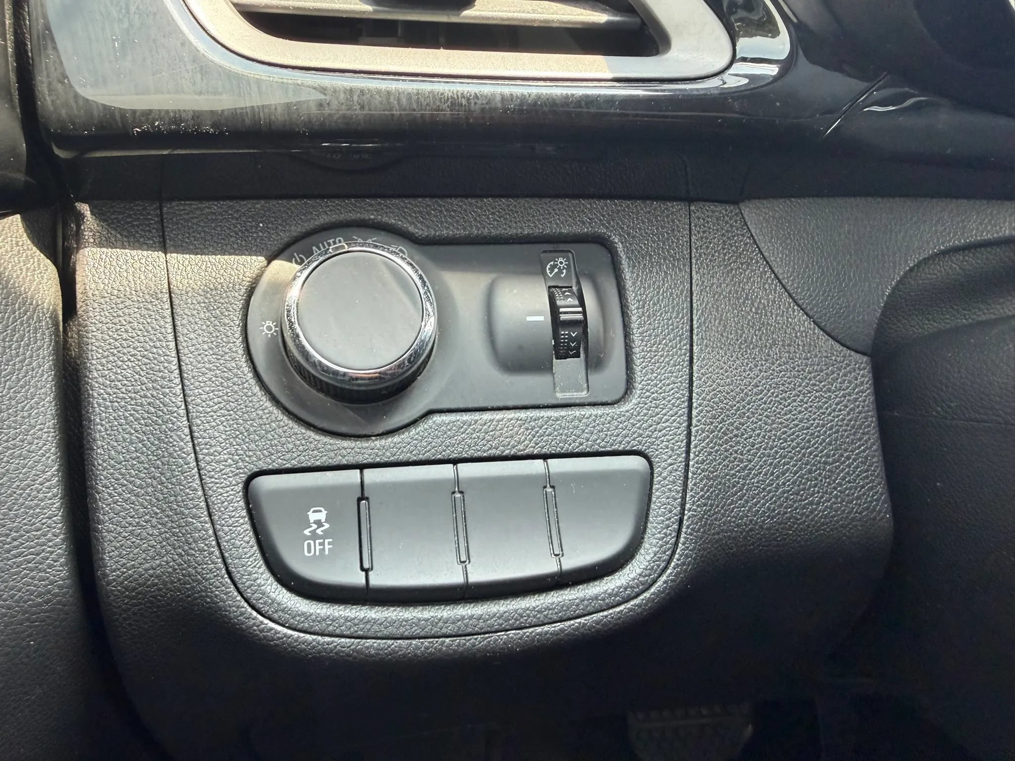 Used 2021 Chevrolet Spark LT FWD image 17