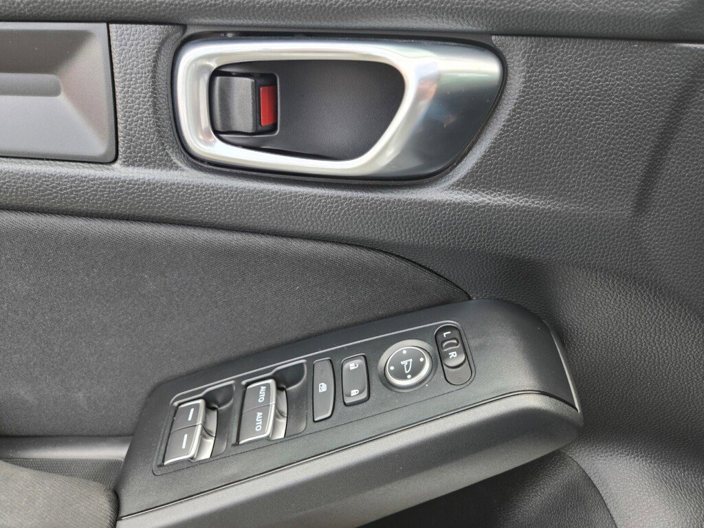Certified 2025 Honda Civic Sport image 16