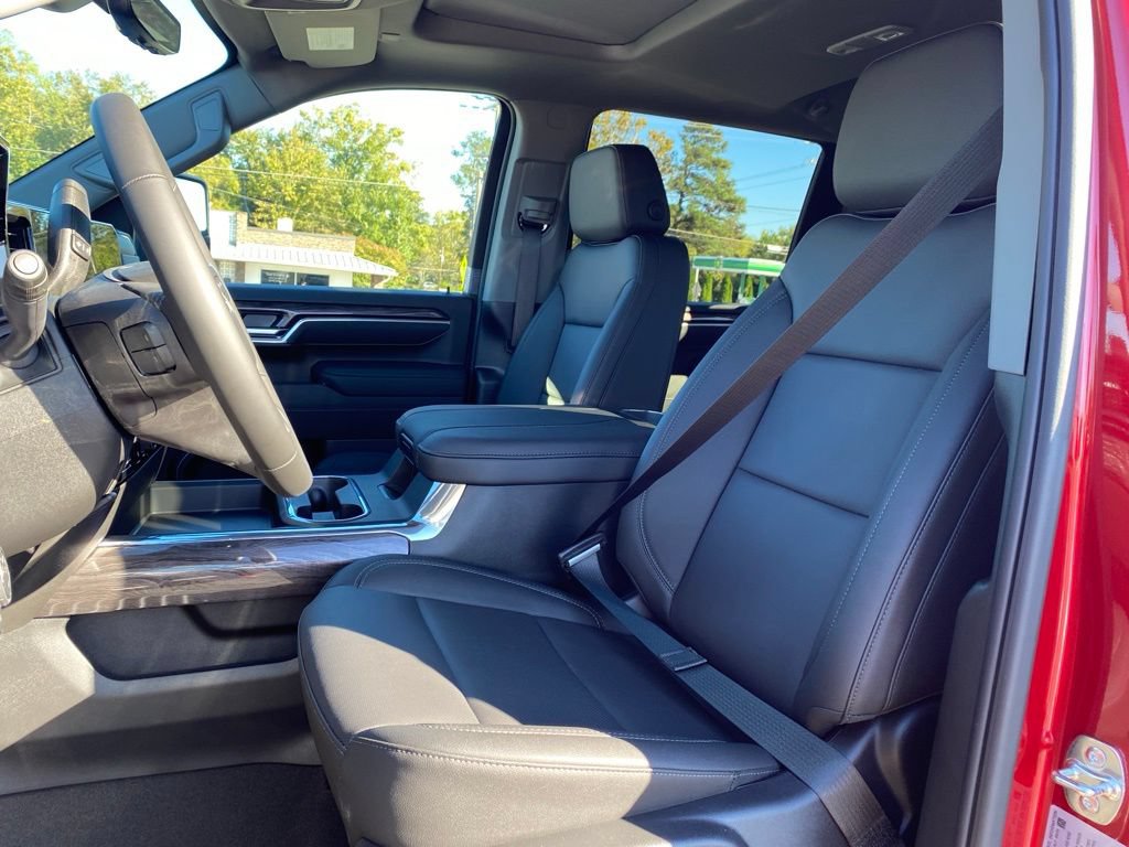 New 2026 Chevrolet Silverado 2500 LTZ w/ LTZ Premium Package AWD/4WD image 10