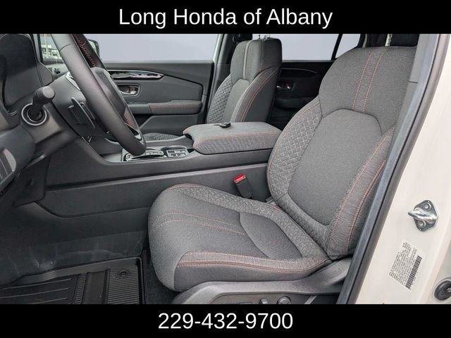 New 2026 Honda Pilot Sport image 13