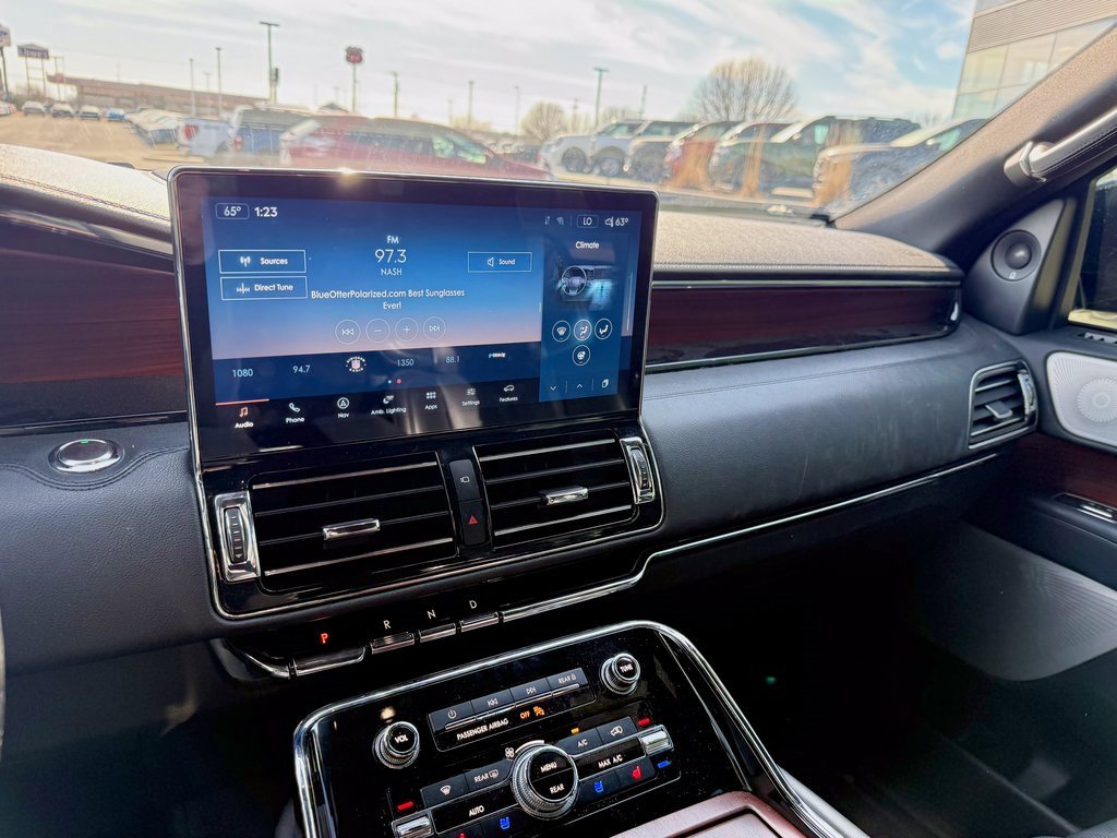 Used 2022 Lincoln Navigator L Reserve image 17