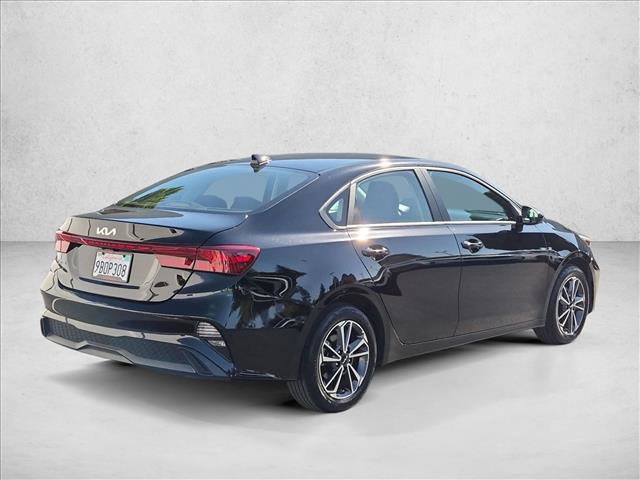 Used 2022 Kia Forte LXS FWD image 5
