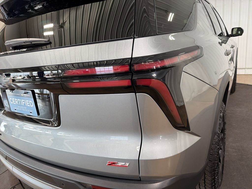 Certified 2025 Chevrolet Traverse Z71 w/ Driver Confidence Package image 16