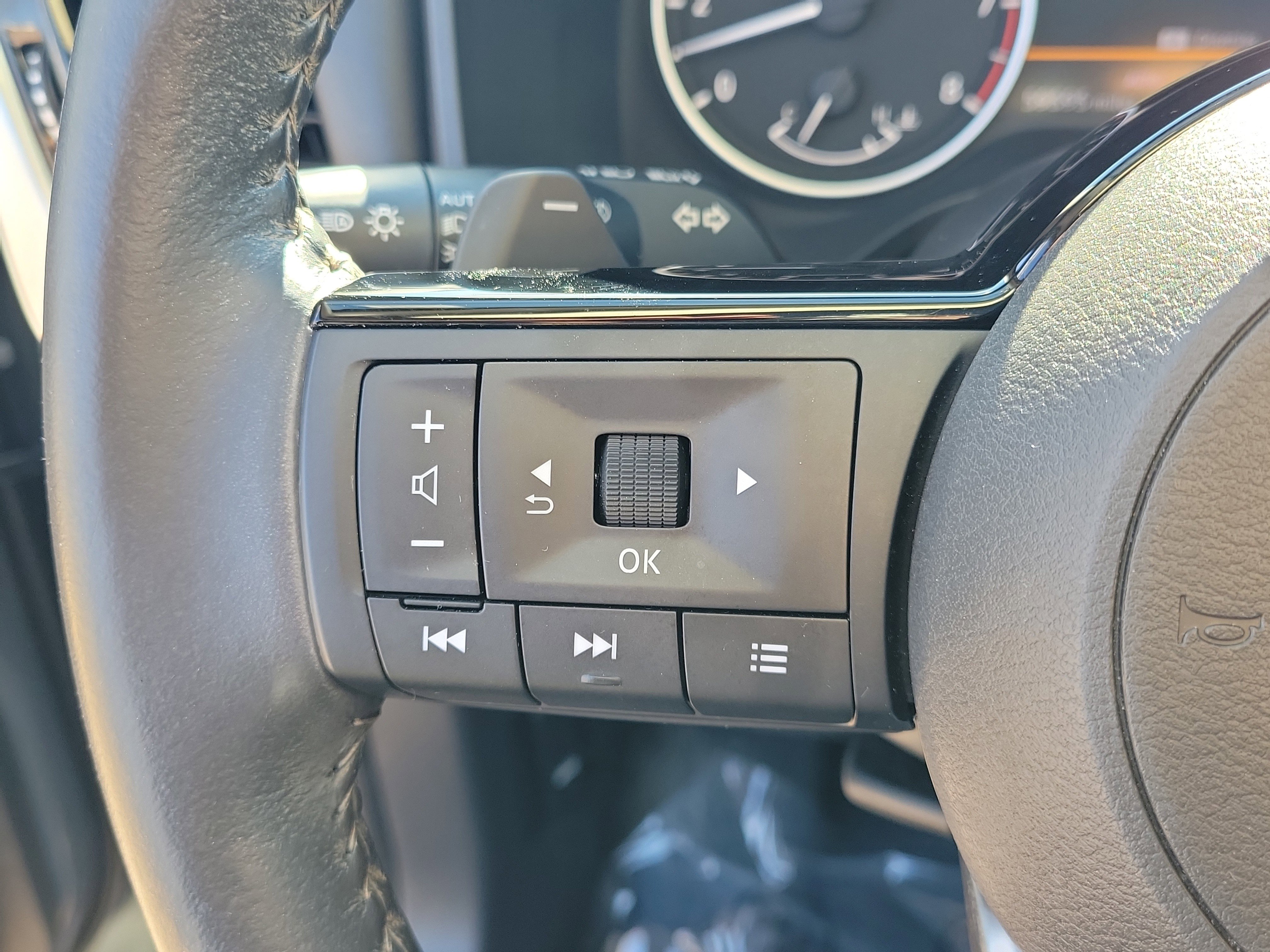 Certified 2022 Nissan Rogue SL image 30