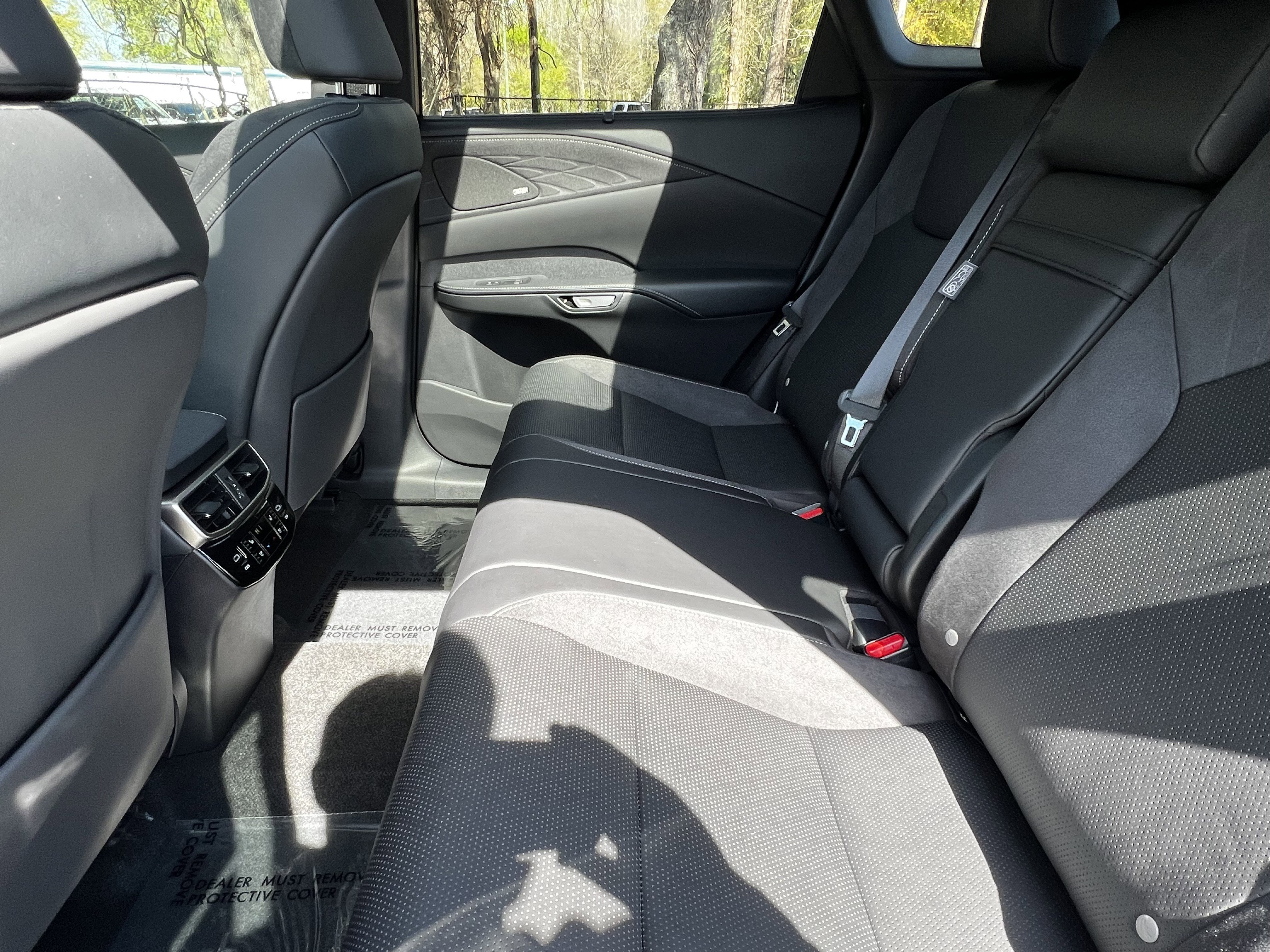 Used 2024 Lexus RX 350 350h Luxury image 31