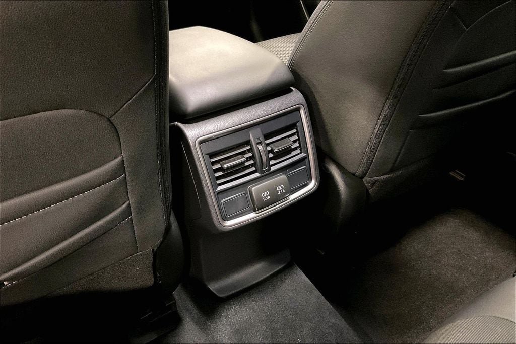 Used 2023 Subaru Forester Premium AWD/4WD image 11