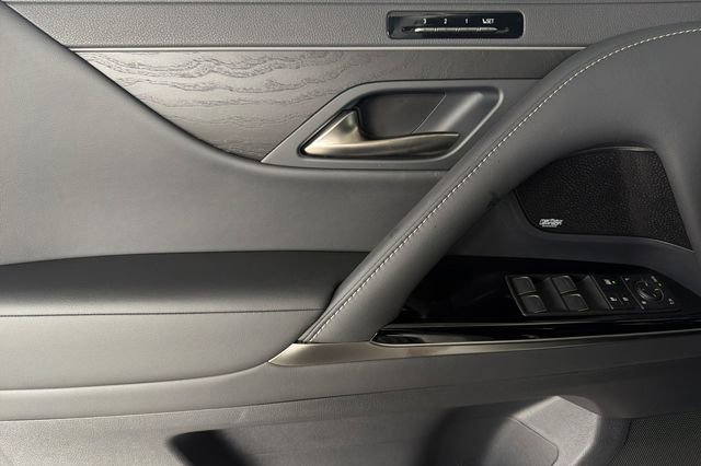 New 2026 Lexus LX 600 4WD w/ Luxury Package image 9