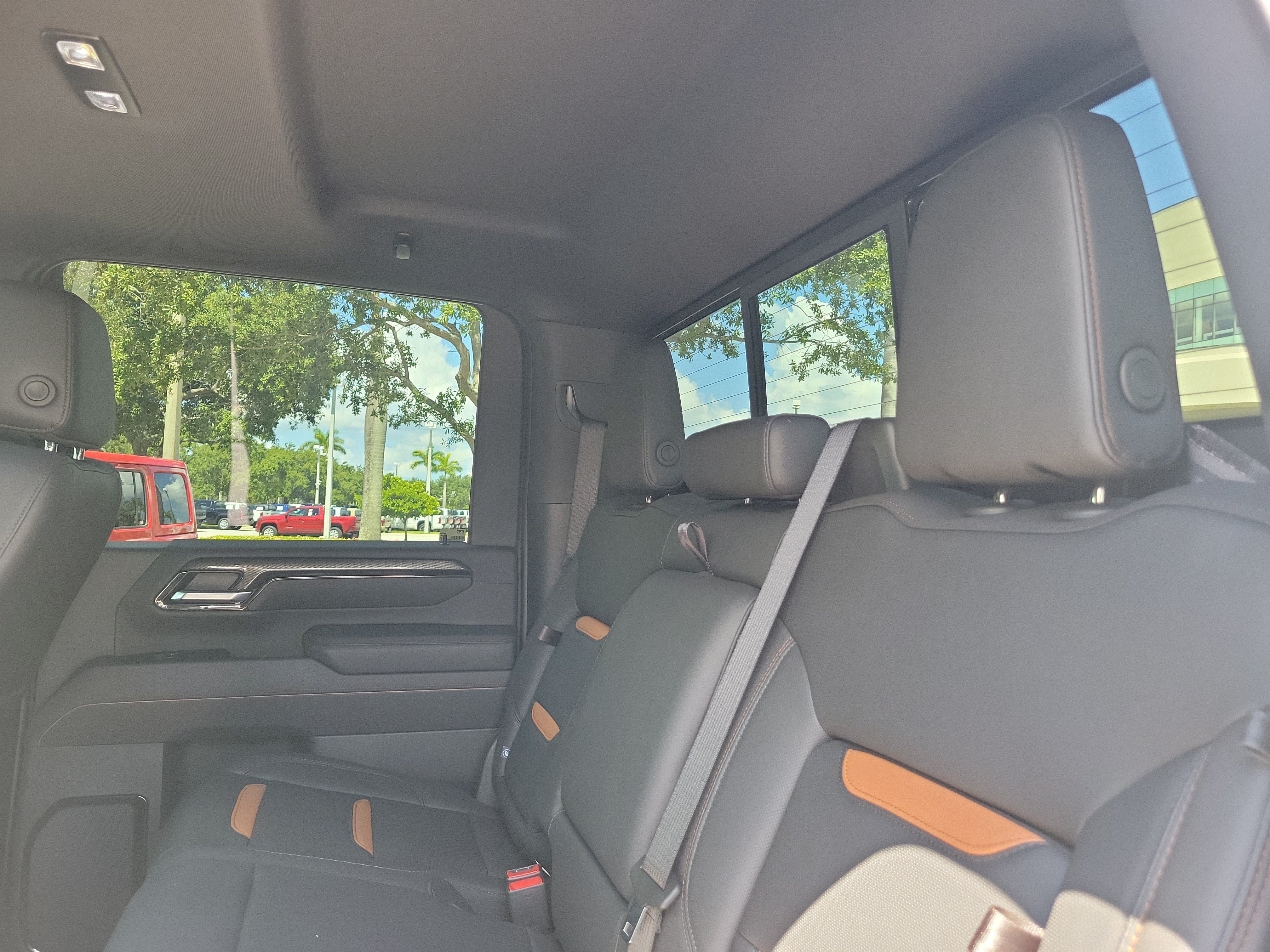 Used 2026 GMC Sierra 3500 AT4 w/ AT4 Premium Plus Package AWD/4WD image 13
