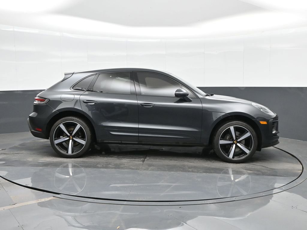 Certified 2023 Porsche Macan image 10