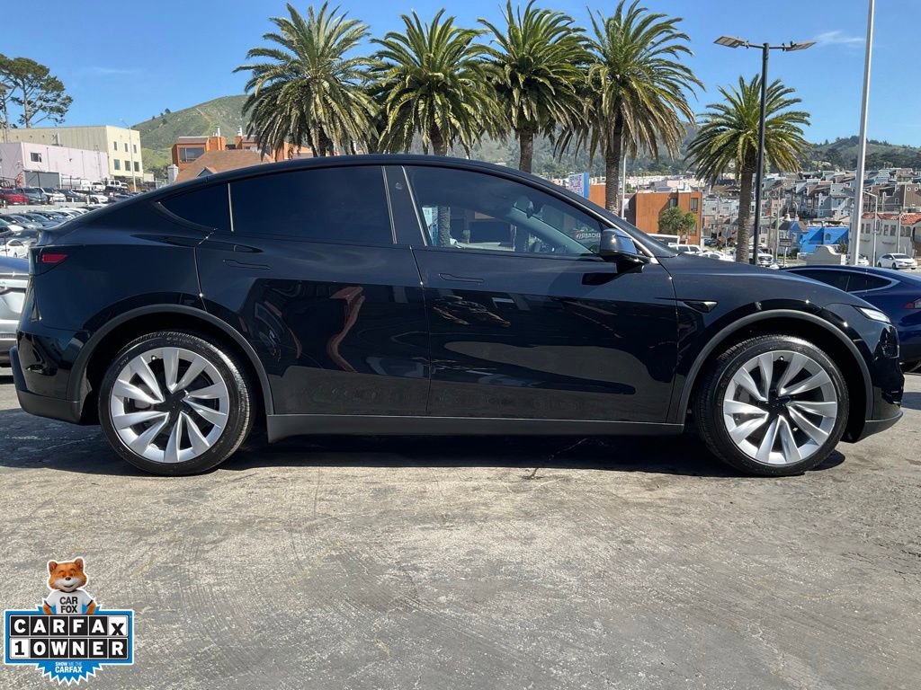 Used 2026 Tesla Model Y AWD image 3