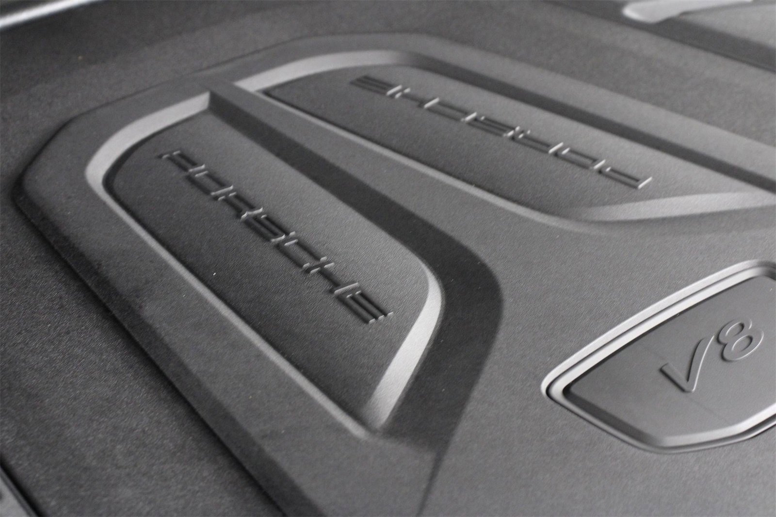 Used 2025 Porsche Cayenne S image 27