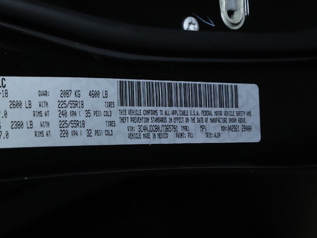 Used 2018 Jeep Compass Limited w/ Safe & Security Group AWD/4WD image 18