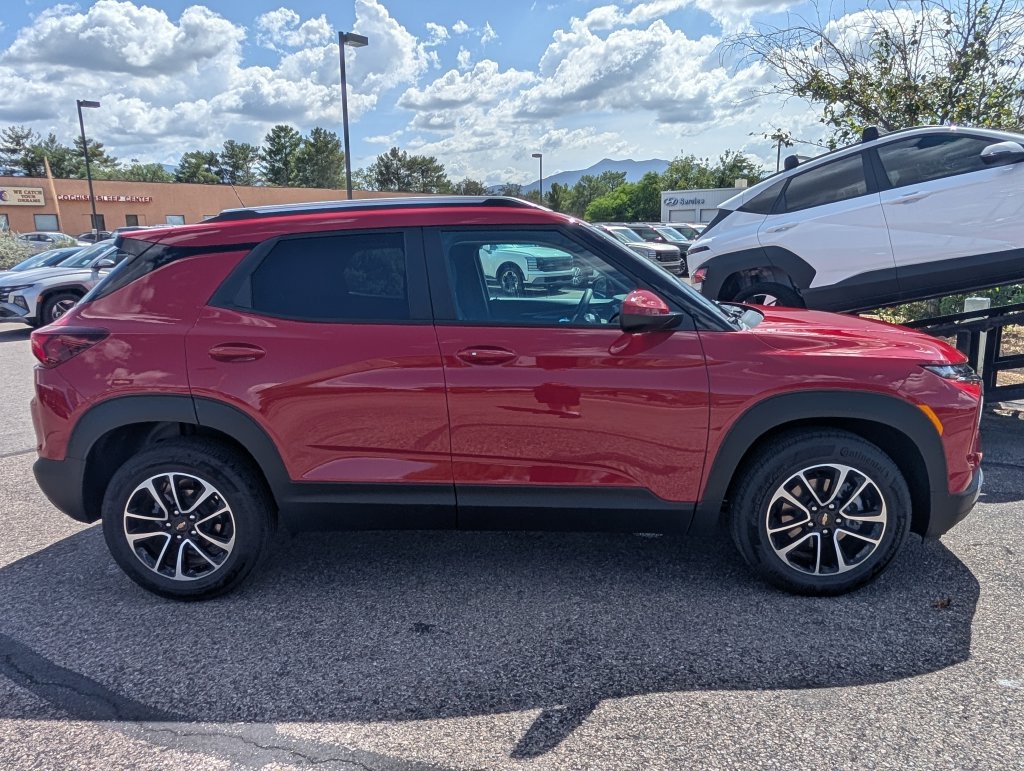 New 2026 Chevrolet TrailBlazer LT FWD image 6