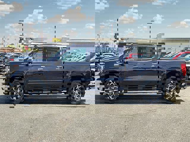 New 2026 GMC Sierra 1500 SLT image 2