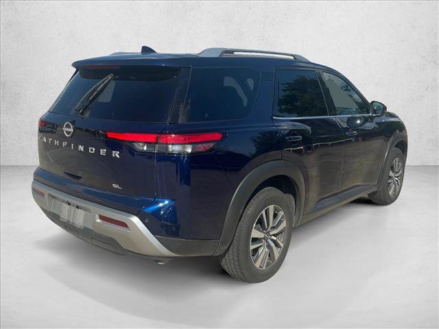 Used 2025 Nissan Pathfinder SL FWD image 5