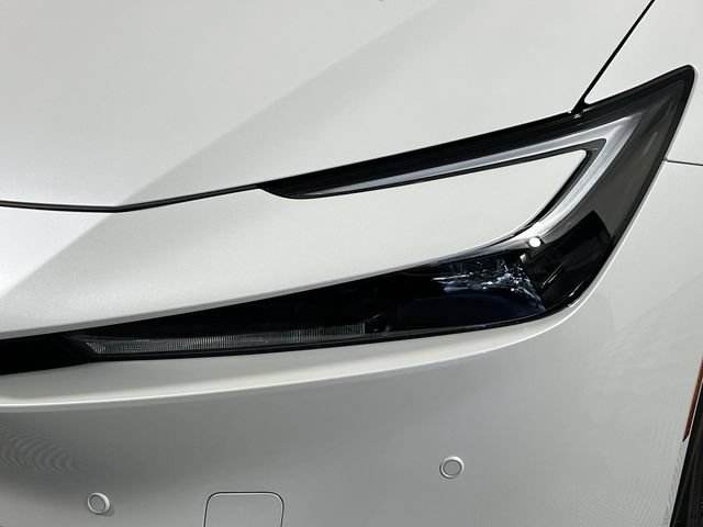 New 2026 Toyota Prius Plug-In Hybrid FWD image 9