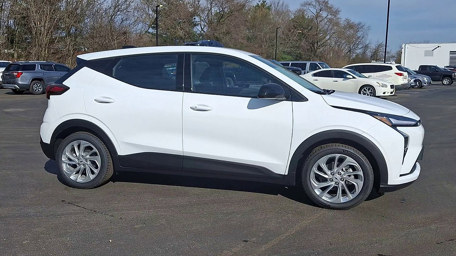 New 2027 Chevrolet Bolt LT w/ Comfort Package image 4