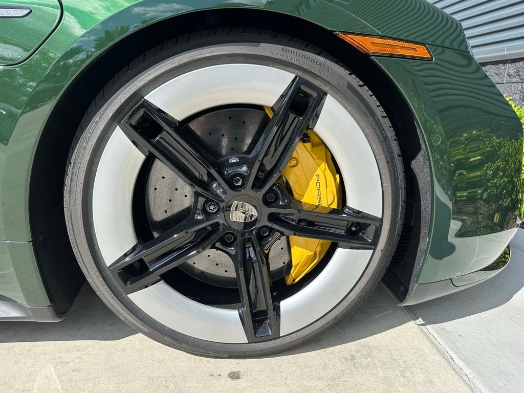 Used 2025 Porsche Taycan Turbo S image 39