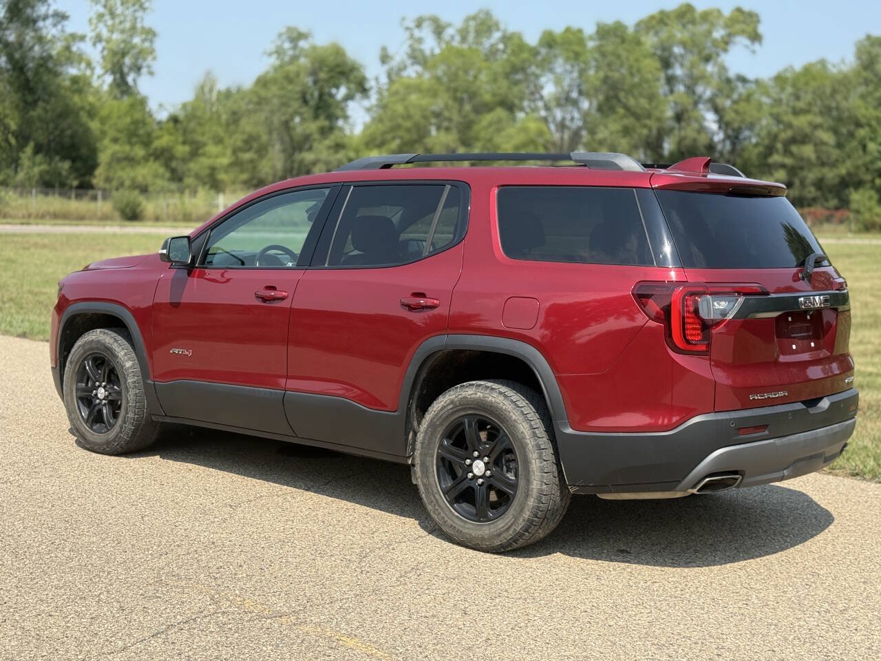 Used 2020 GMC Acadia AT4 AWD/4WD image 7