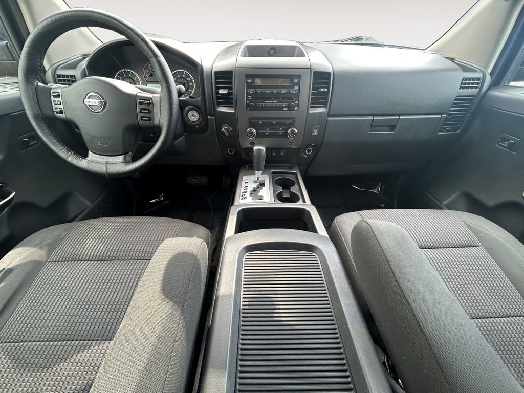 Used 2011 Nissan Titan SV w/ SV Value Truck Pkg AWD/4WD image 12