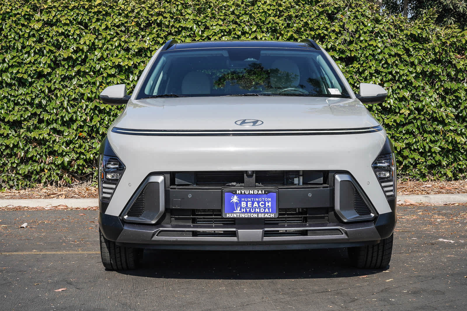 Used 2024 Hyundai Kona Limited AWD/4WD image 2