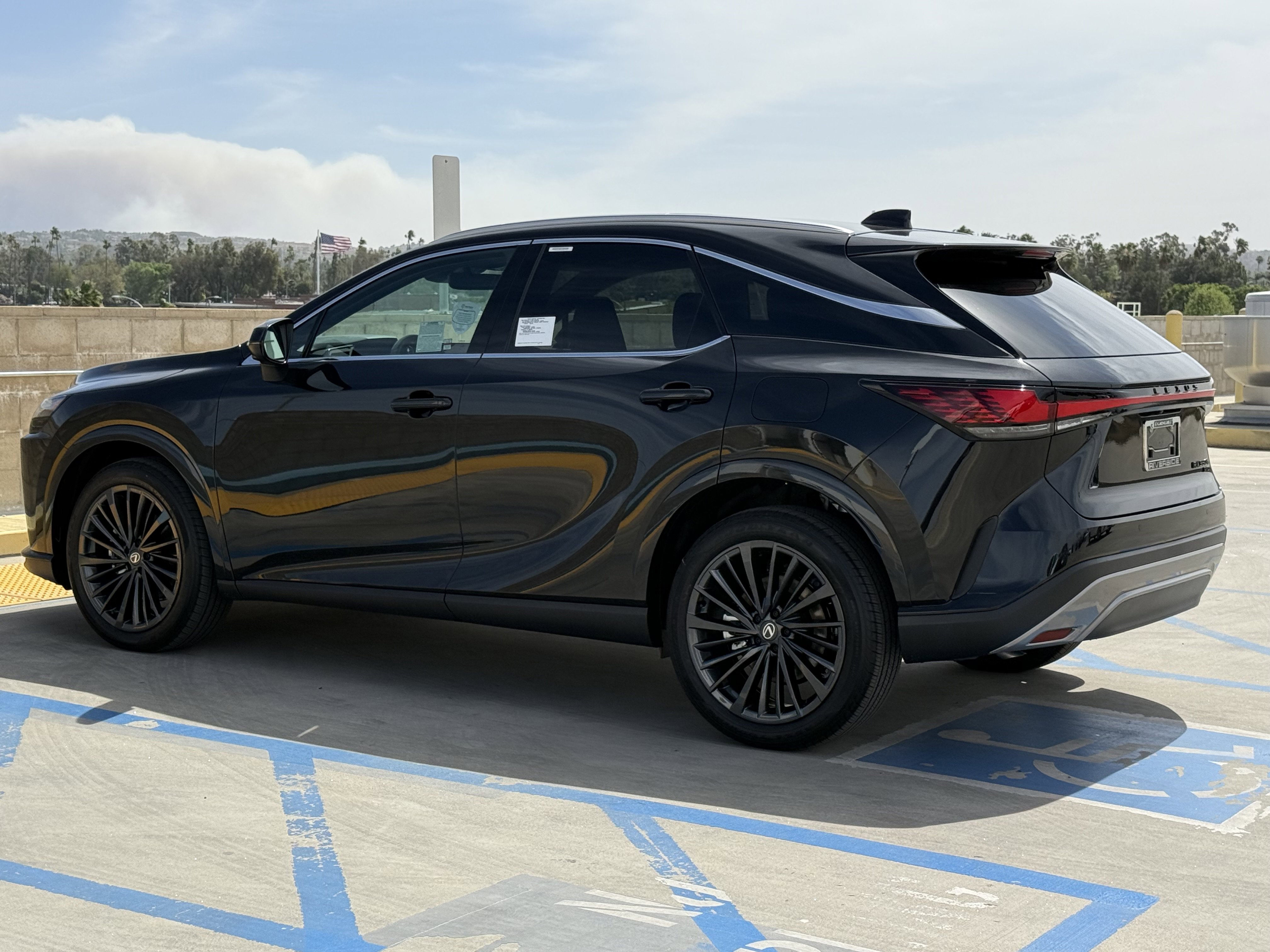 New 2026 Lexus RX 350h image 9