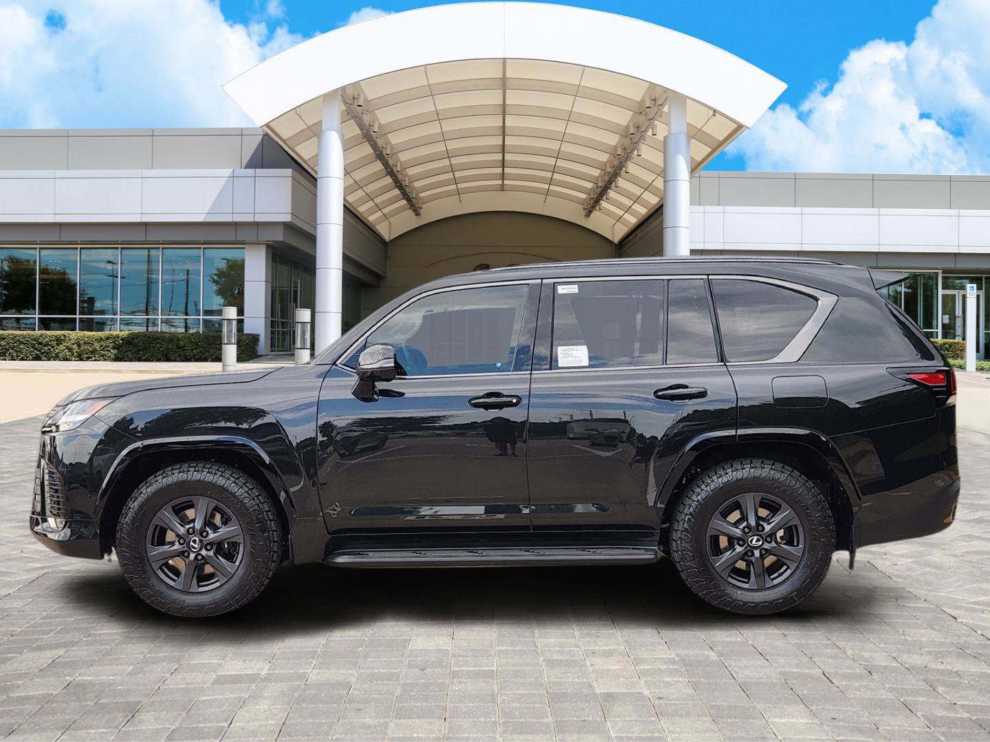 New 2025 Lexus LX 700h Overtrail image 3