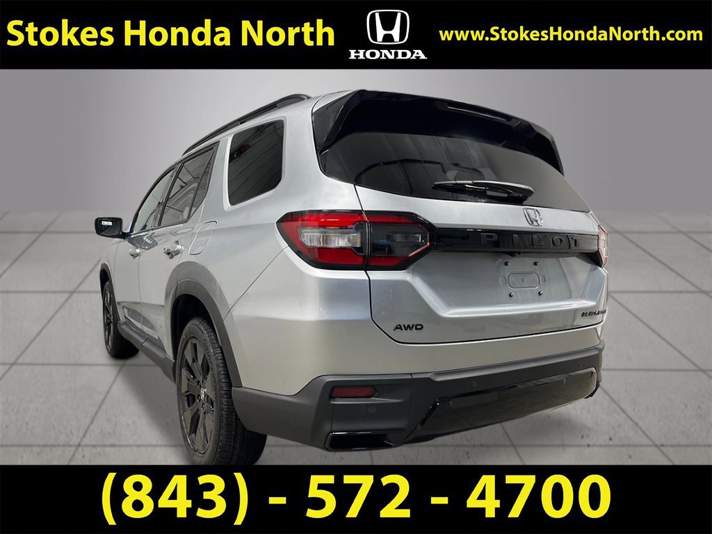 New 2026 Honda Pilot Black Edition image 4