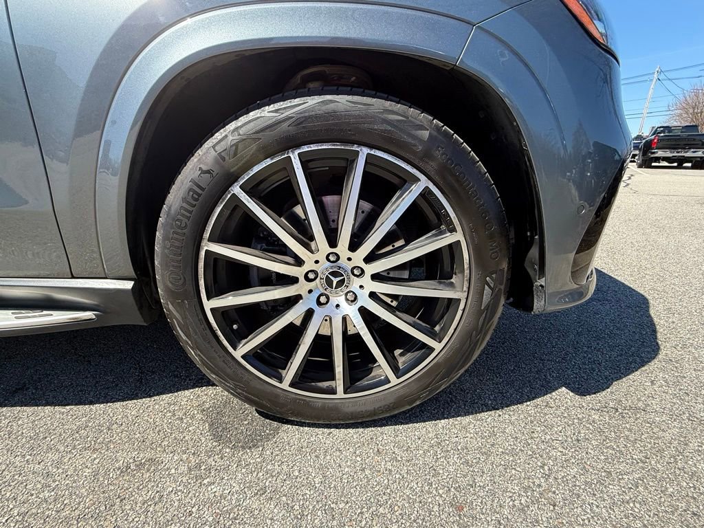 Used 2025 Mercedes-Benz GLS 580 4MATIC image 42