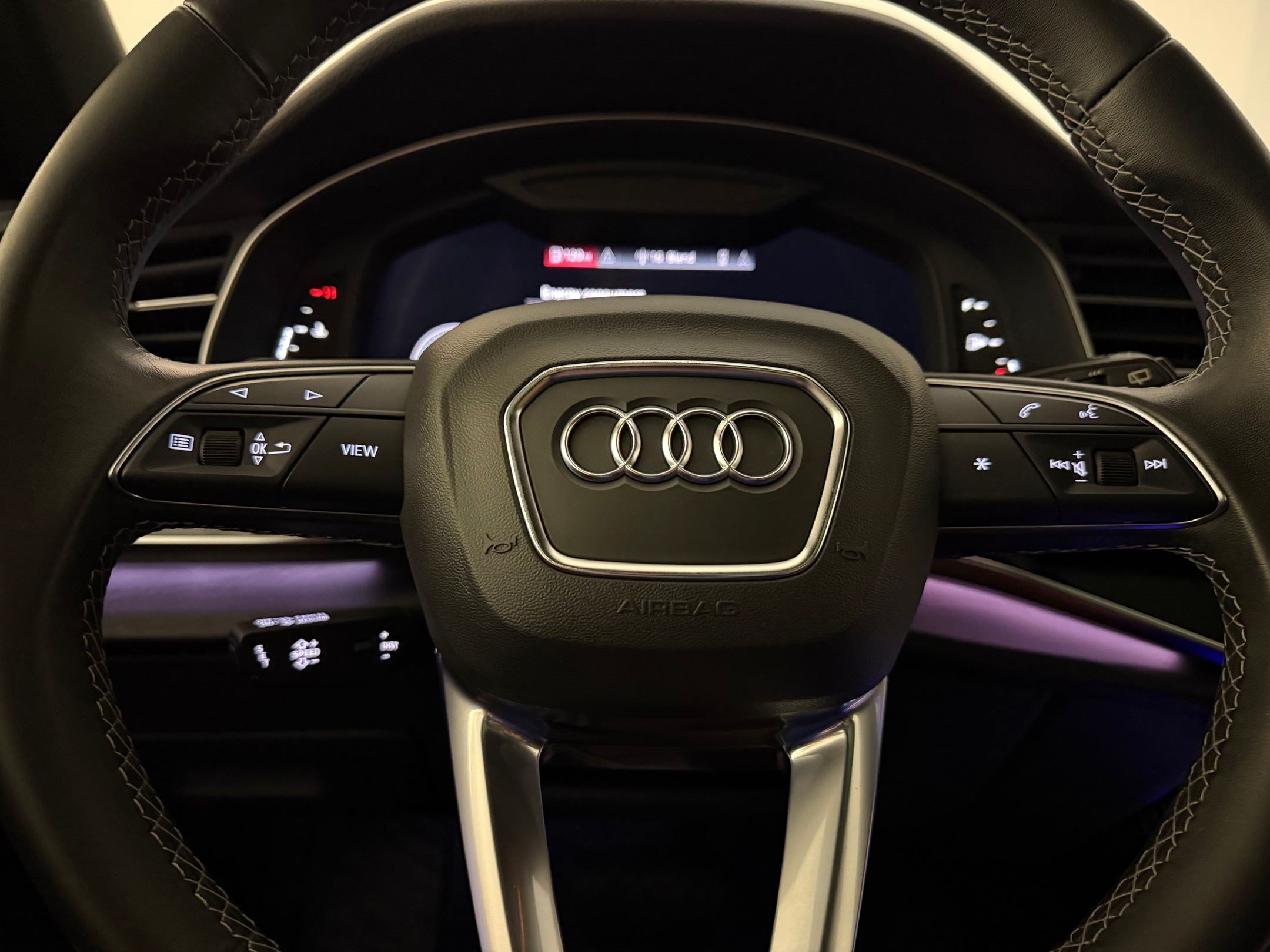 Used 2023 Audi Q8 Premium Plus w/ Premium Plus Package AWD/4WD image 11
