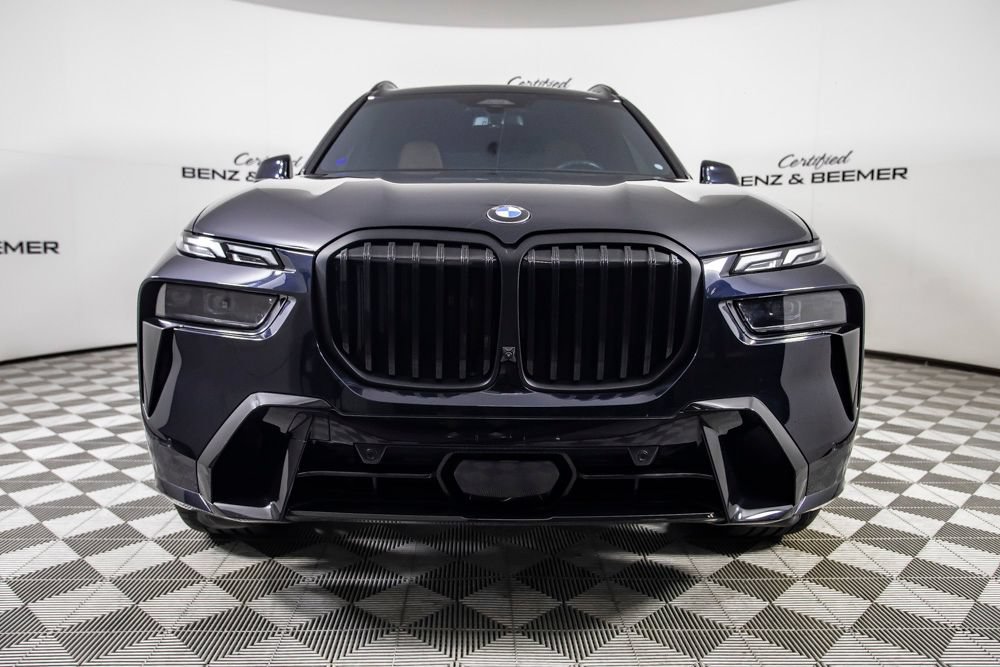 Used 2025 BMW X7 xDrive40i w/ M Sport Package AWD/4WD image 5