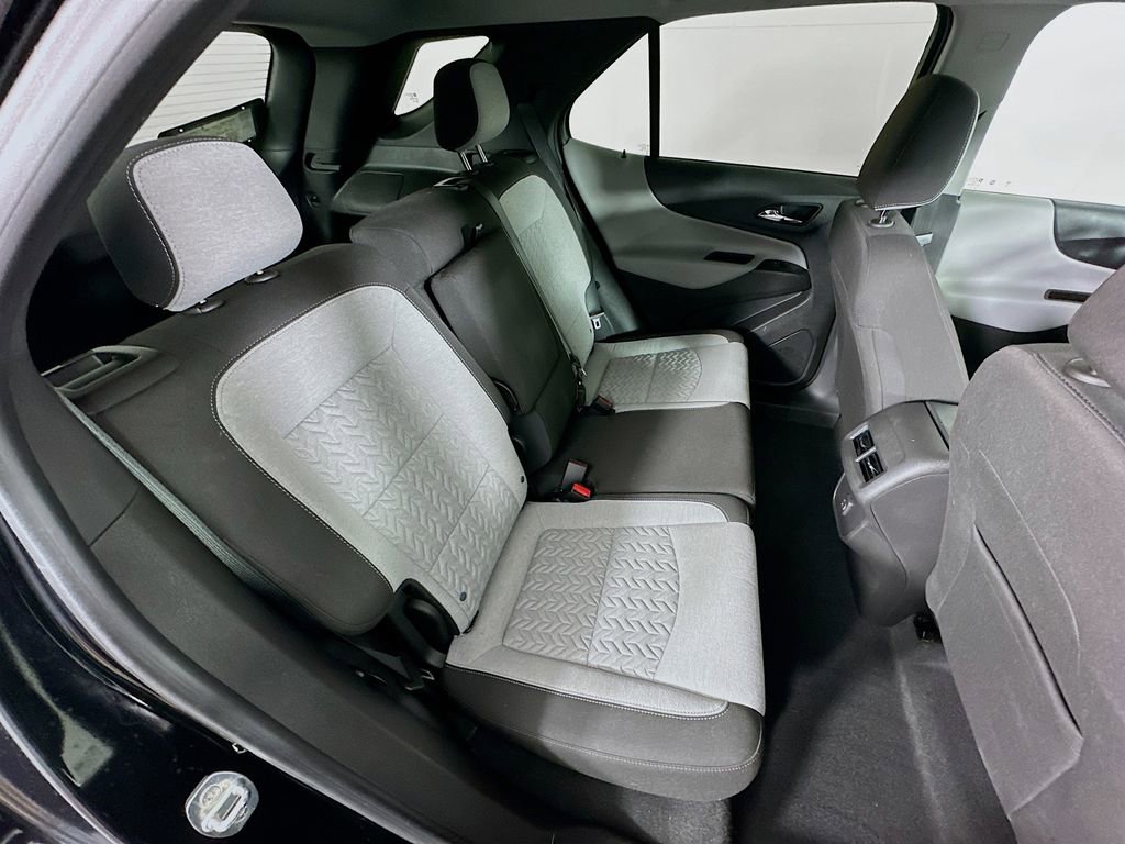 Used 2023 Chevrolet Equinox LS w/ LS Convenience Package image 34