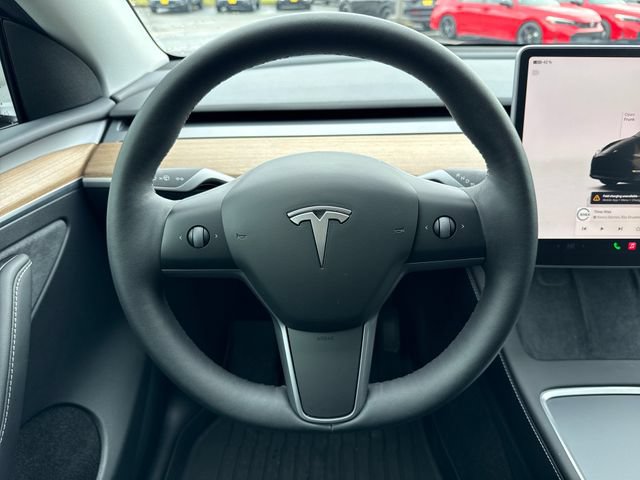 Used 2024 Tesla Model Y Long Range AWD/4WD image 22