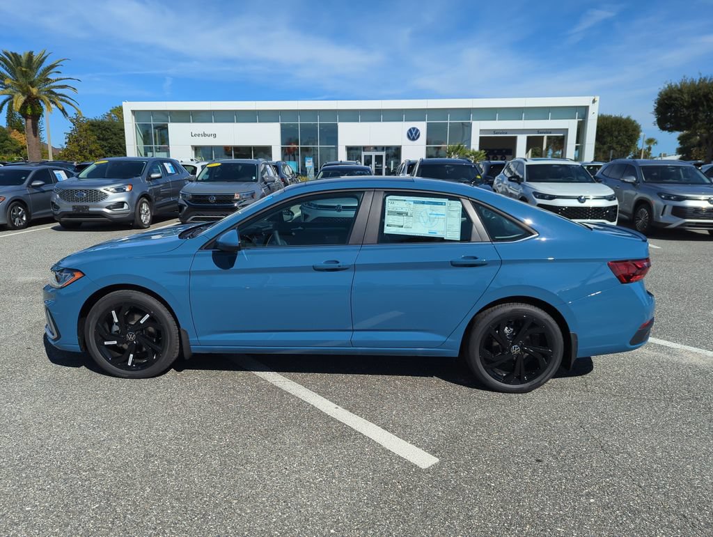 New 2026 Volkswagen Jetta SE FWD image 9
