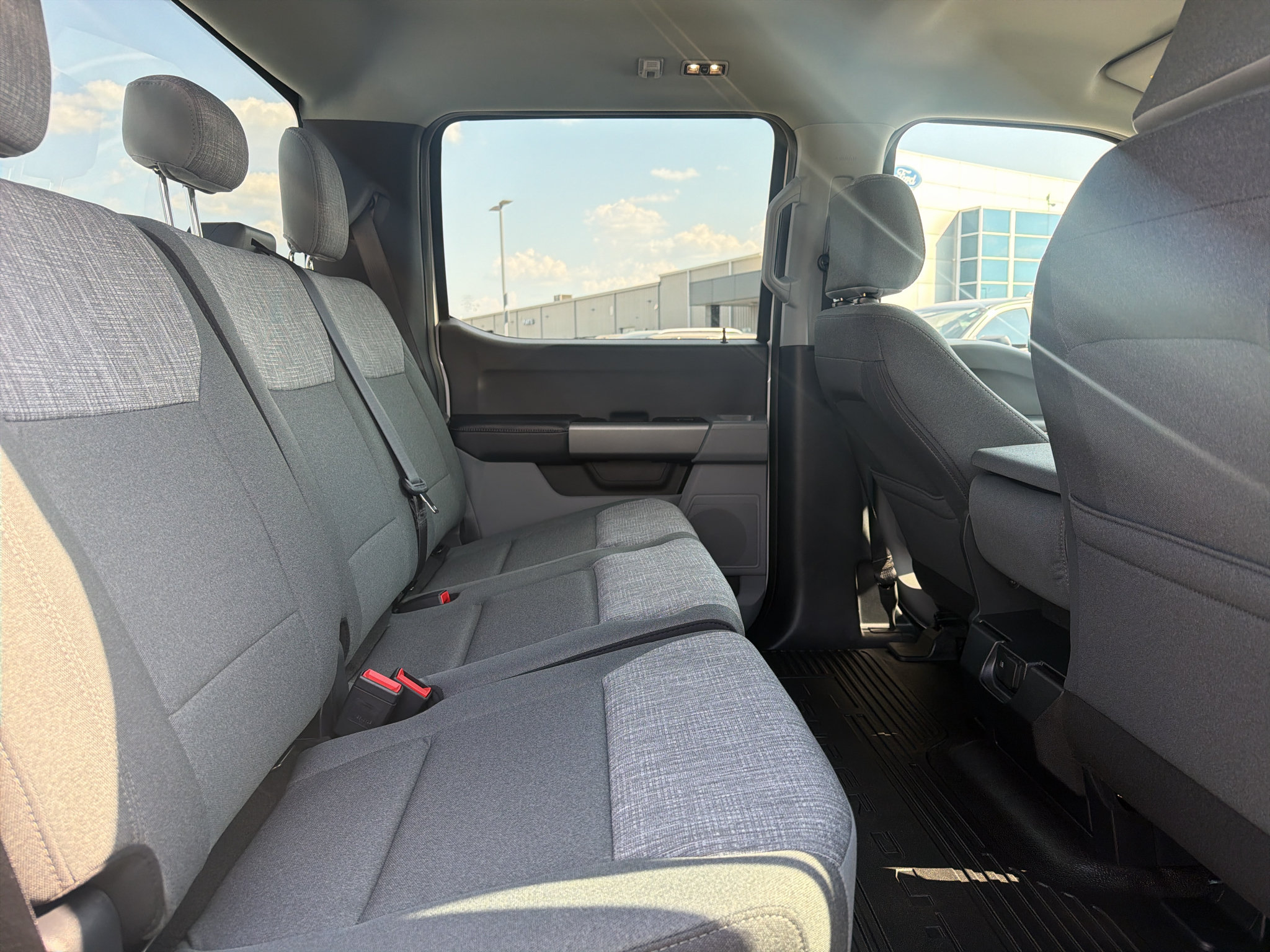 New 2027 Ford F250 XLT AWD/4WD image 23