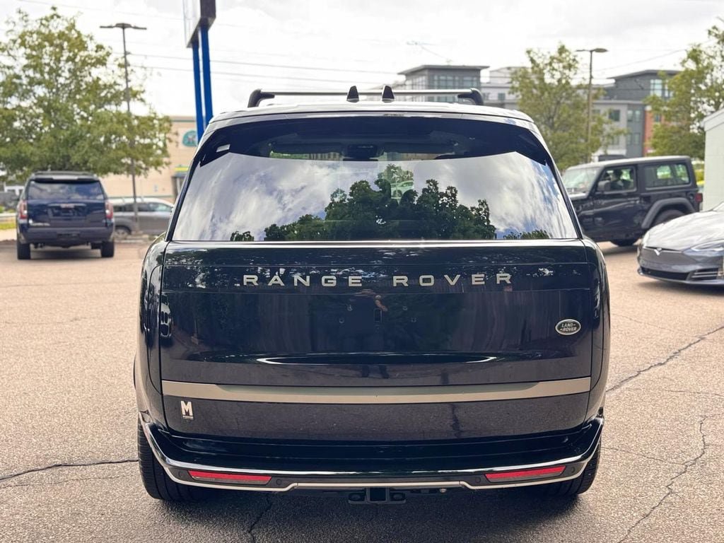 Used 2023 Land Rover Range Rover SE AWD/4WD image 5