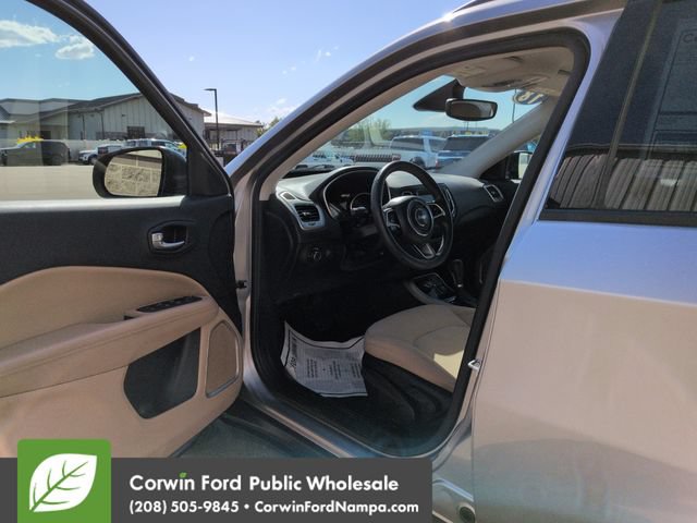 Used 2018 Jeep Compass Sport w/ Tech Group AWD/4WD image 9