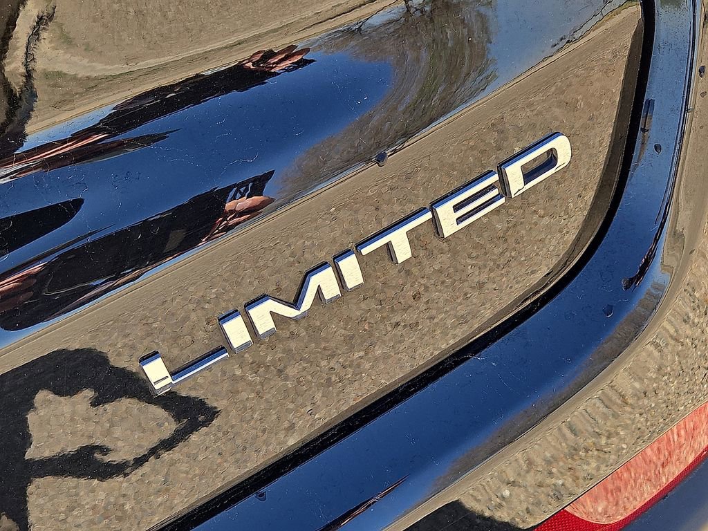 Used 2025 Jeep Compass Limited image 13