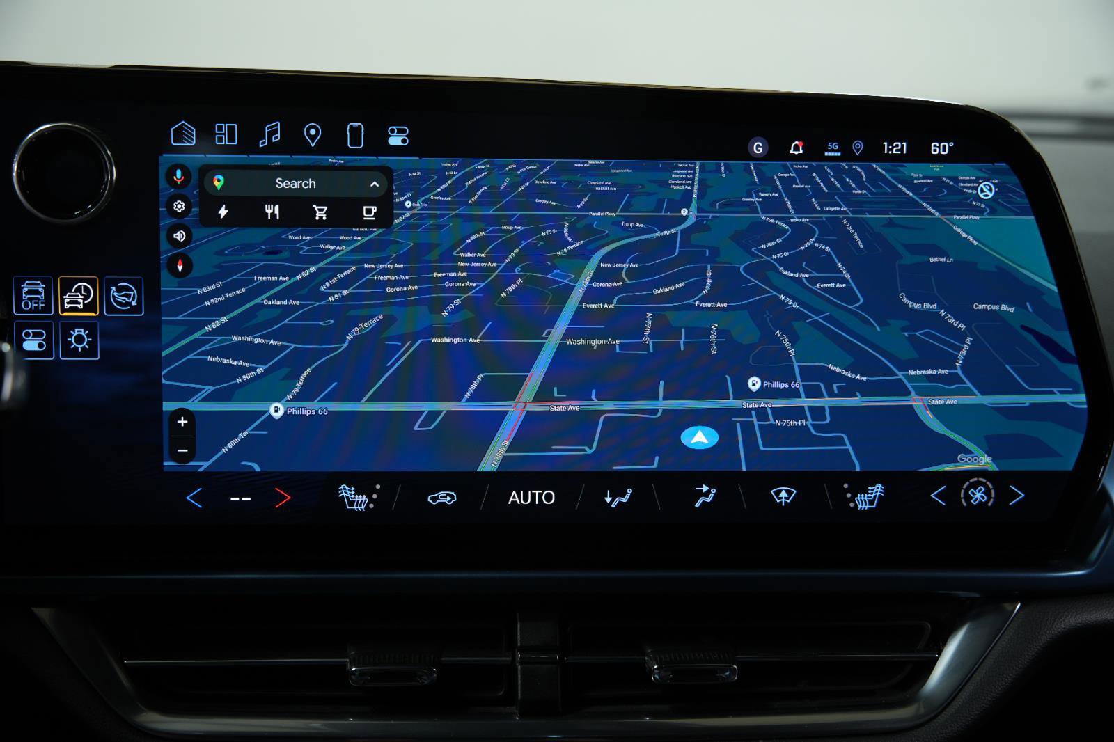 Used 2024 Chevrolet Equinox EV LT image 34