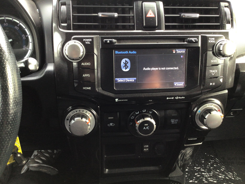 Used 2018 Toyota 4Runner TRD Off-Road image 10