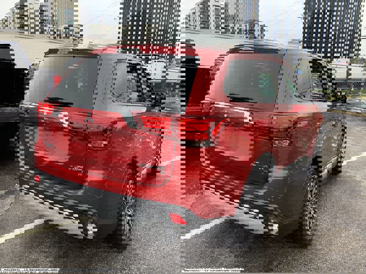 Used 2019 Mitsubishi Outlander SE FWD image 6