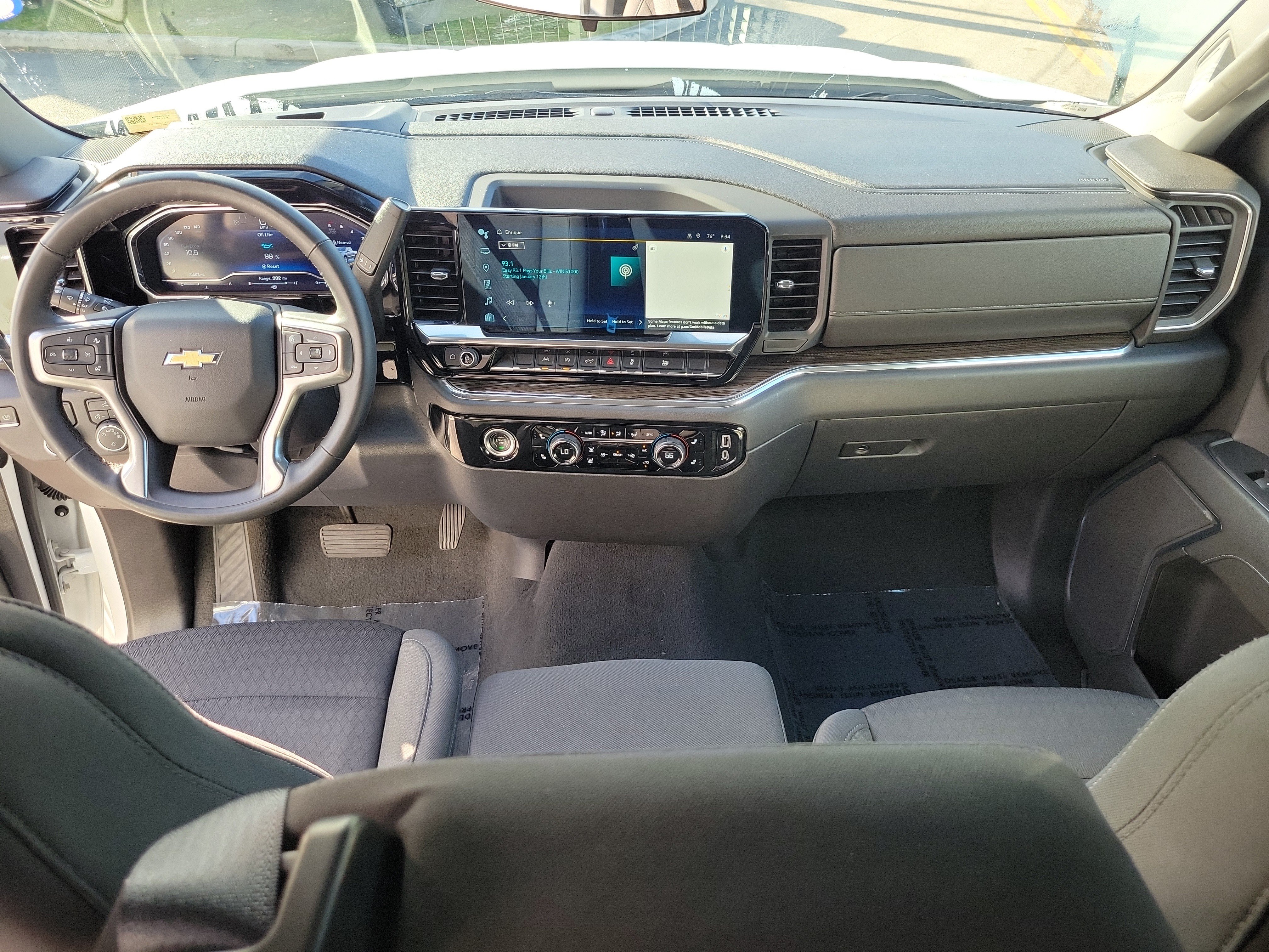 Used 2023 Chevrolet Silverado 1500 LT RWD image 14