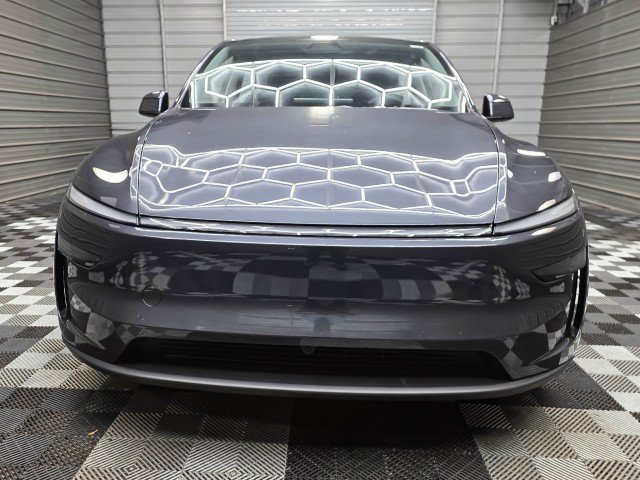 Used 2026 Tesla Model Y Long Range AWD/4WD image 3