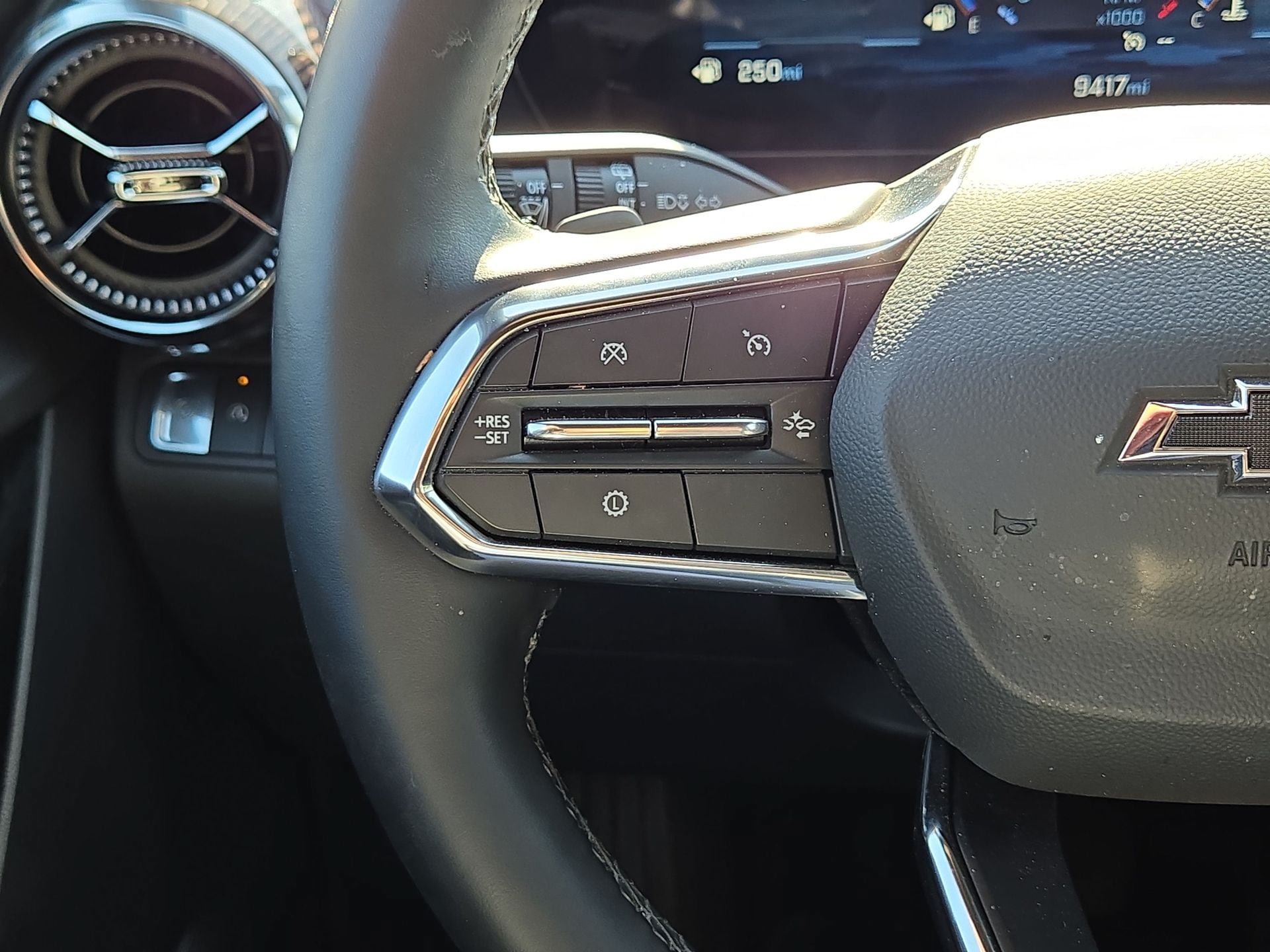 Used 2026 Chevrolet Equinox LT w/ Convenience Package II FWD image 21