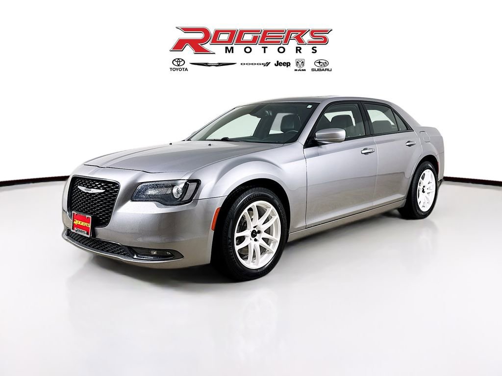 Used 2016 Chrysler 300 S AWD/4WD image 3