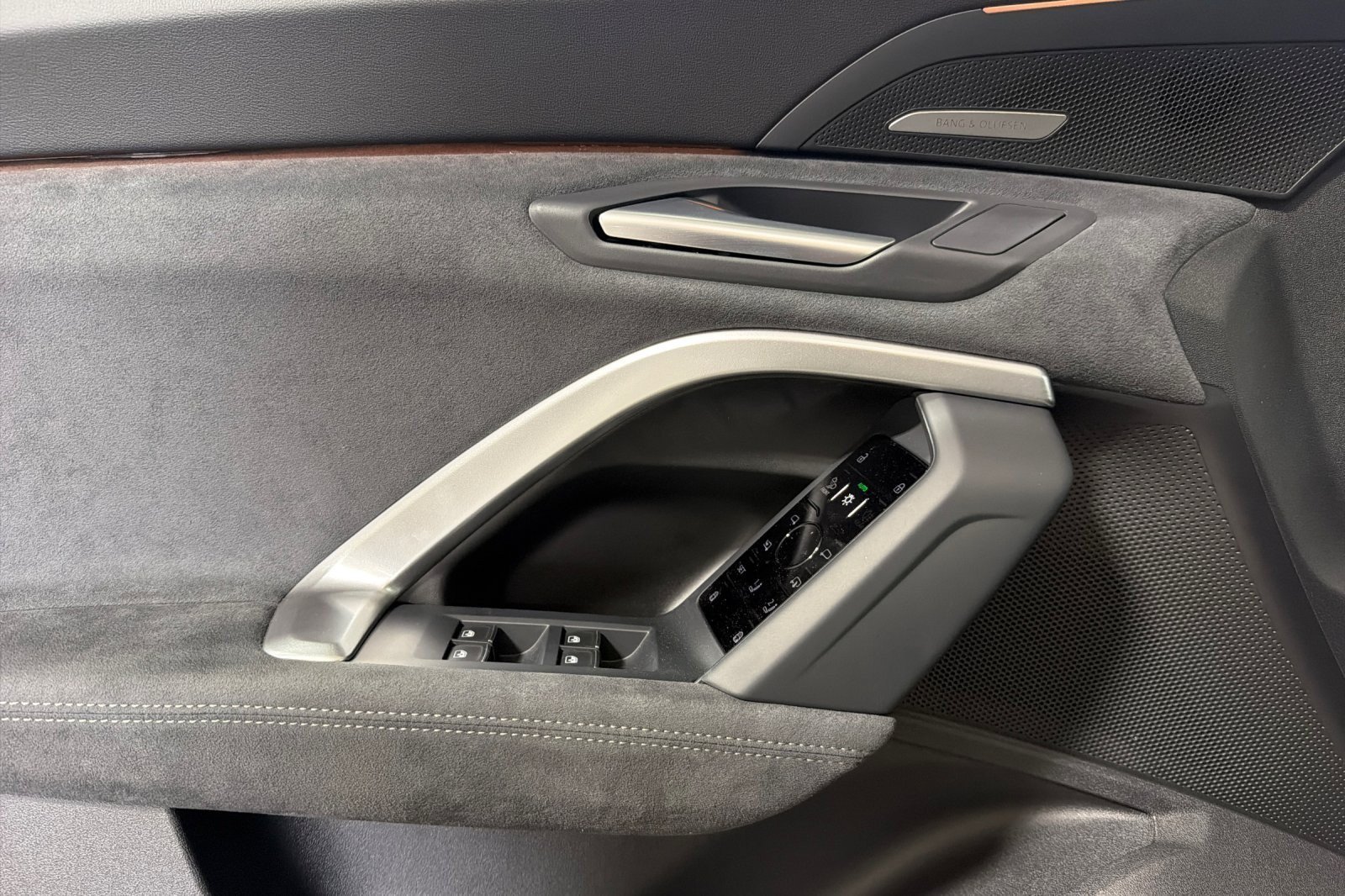 New 2026 Audi SQ5 Premium Plus AWD/4WD image 10