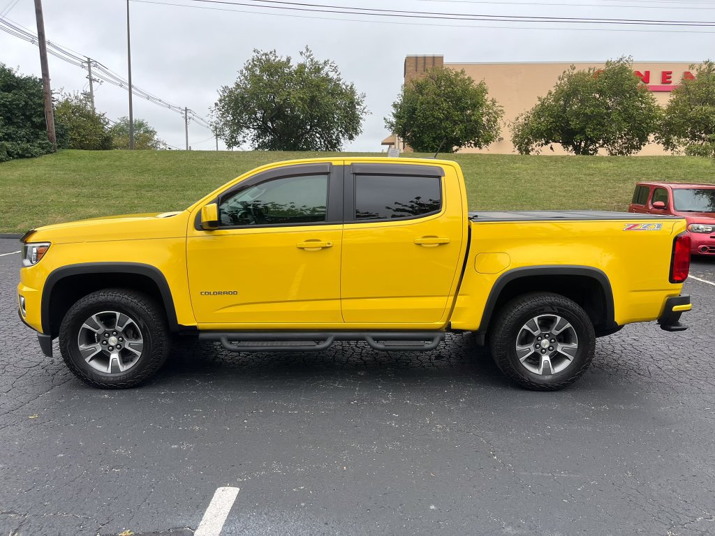 Used 2015 Chevrolet Colorado Z71 w/ Trail Boss Edition AWD/4WD image 8