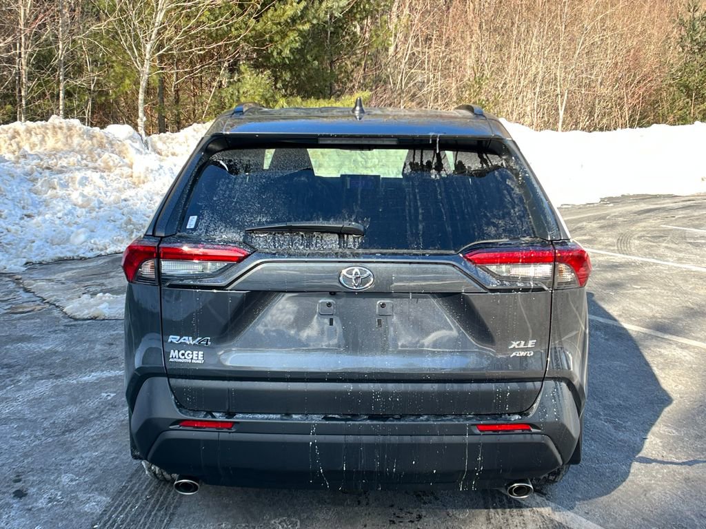 New 2025 Toyota RAV4 XLE w/ Convenience Package image 4