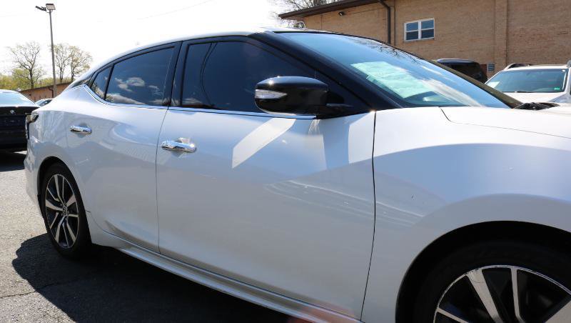 Used 2020 Nissan Maxima 3.5 SL w/ Floor Mat Group FWD image 3
